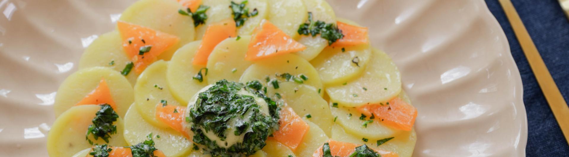 Carpaccio de pommes de terre, beurre Demi-Sel Paysan Breton aux herbes, truite fumée française