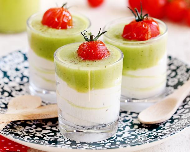 Verrines de mousse Cream Cheese et gaspacho vert