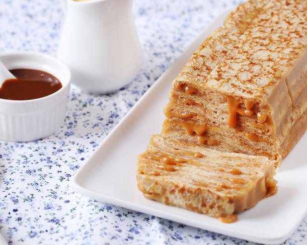 Terrine de Crêpes Caramel au Beurre salé et compote